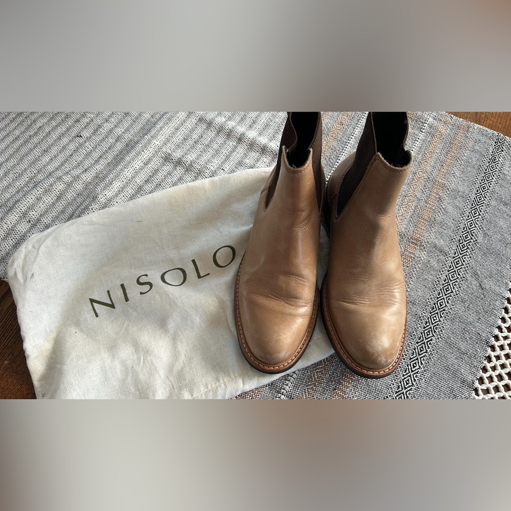 Nisolo Tan Leather Ankle Boots